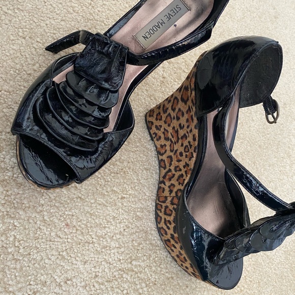 Steve Madden black and cheetah wedges - Picture 2 of 4